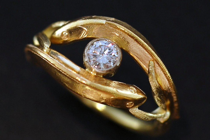 https://bentleyhandengraver.com/wp-content/uploads/2020/01/symbolist-engraved-diamond-ring-18k-plat.jpg